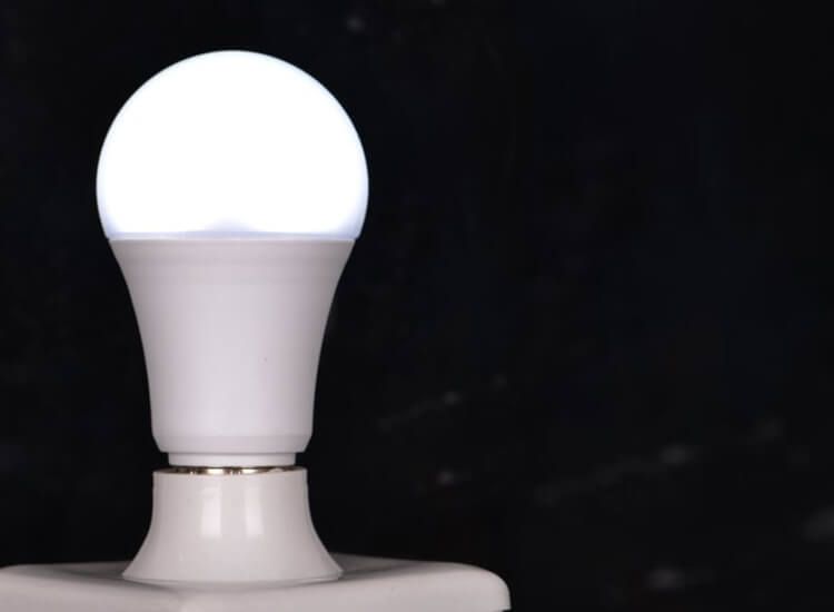 Smart wifi RGB led lamp - E26/E27 - Creëer sfeerverlichting