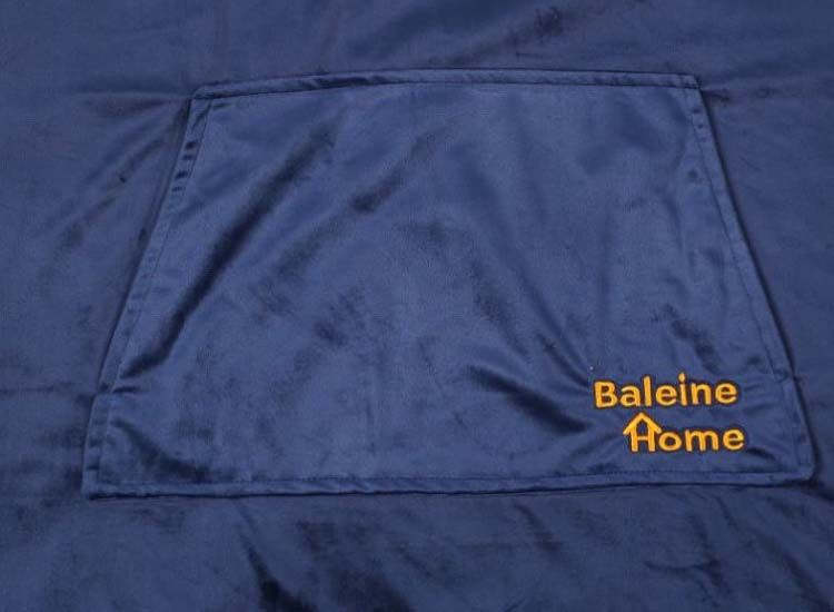 Baleine Home - Hoodie Deken - Donkerblauw - Flanel